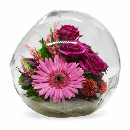 Elegant Long-Lasting Roses and Gerbera in a Glass Vase